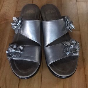 Dansko Donna slip on sandal